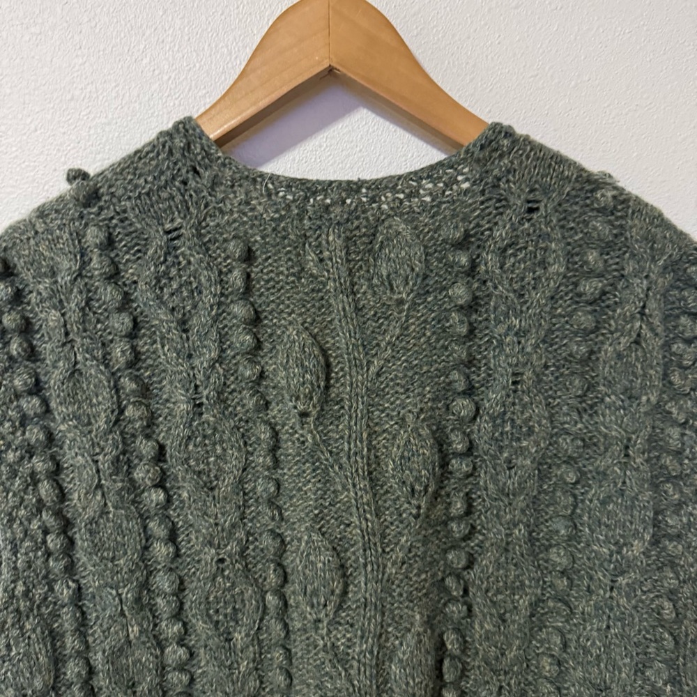 Cape Isle Knitters Shetland Wool Cable Knit Bobble Button Vest Green Hand Knit-M - Picture 7 of 9